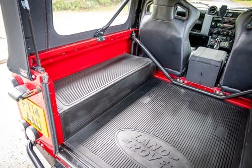 2014 Land Rover Defender 90 XS by Bowler - 10,440 miles For Sale (picture 99 of 207)