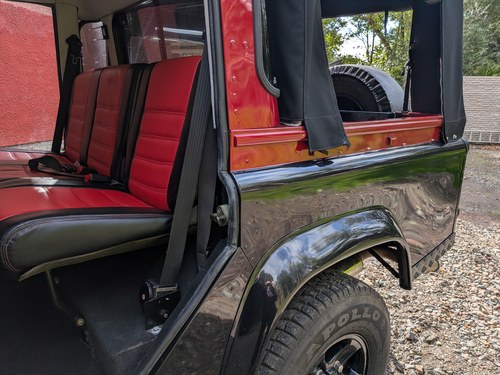 2002 Land Rover Defender Black Edition 2.5L TD5 DCPU à venda (imagem 74 de 280)