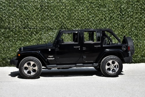 2016 Jeep Wrangler Sahara SUV 220CI V6 à vendre (picture 14 of 75)