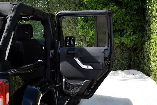 2016 Jeep Wrangler Sahara SUV 220CI V6 à vendre (picture 45 of 75)