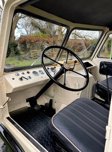 1955 Mercedes-Benz Unimog 401 ‘Froschauge’ In vendita (immagine 12 di 34)