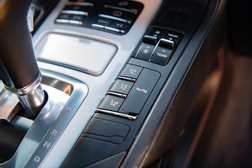 2015 Porsche Cayenne SG50 Exclusive Edition For Sale (picture 28 of 143)