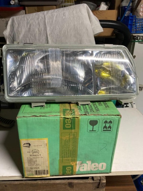 RENAULT 11 (R11) - 2 RENAULT 11 (R11) - 2