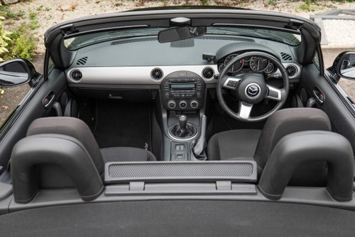 2010 Mazda MX-5 NC2 Mk3.5 till salu (bild 15 av 119)
