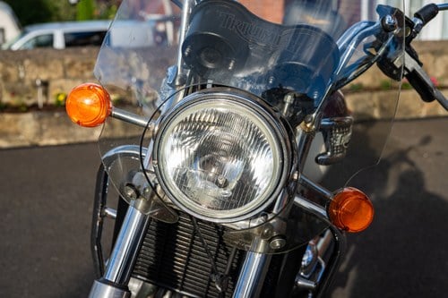 2003 Triumph Thunderbird zum Verkauf (Bild 8 von 96)