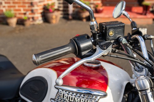 2003 Triumph Thunderbird zum Verkauf (Bild 33 von 96)