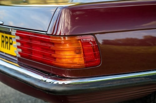 1988 Mercedes-Benz 560 SL R107 na sprzedaż (zdjęcie 83 z 122)
