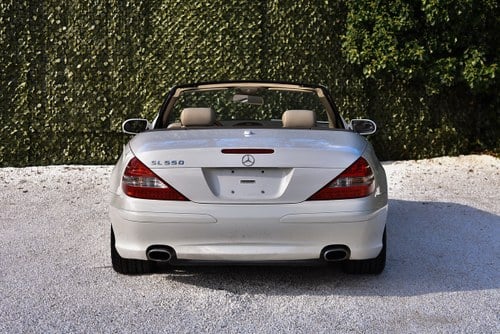 2007 Mercedes-Benz R230 SL550 Convertible 5,5L V8 na sprzedaż (zdjęcie 8 z 89)