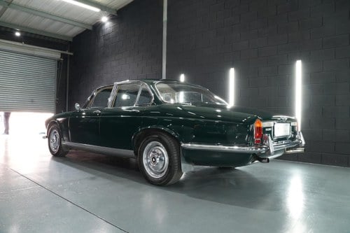 1971 Jaguar XJ6 Series 1 Automatic na sprzedaż (zdjęcie 13 z 74)
