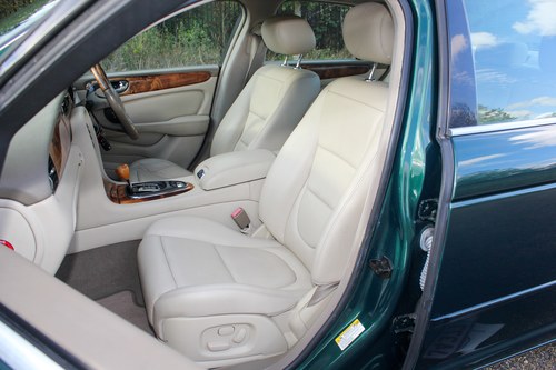 2004 Jaguar XJ6 V6 X350 na sprzedaż (zdjęcie 34 z 159)