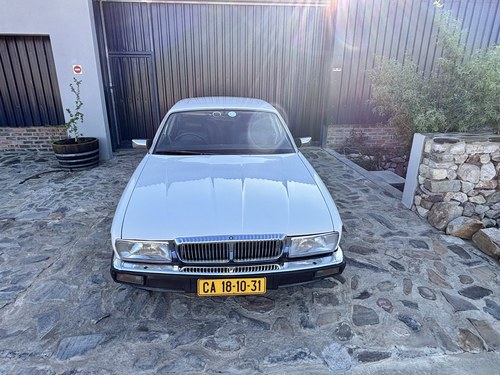 1990 Daimler XJ40 4.0 Auto For Sale (picture 34 of 166)