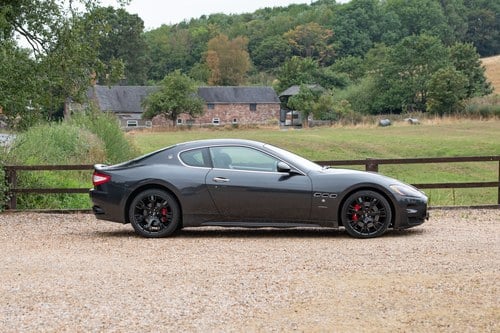 2009 Maserati GranTurismo S 4.7L V8 MC-Shift à vendre (picture 9 of 182)