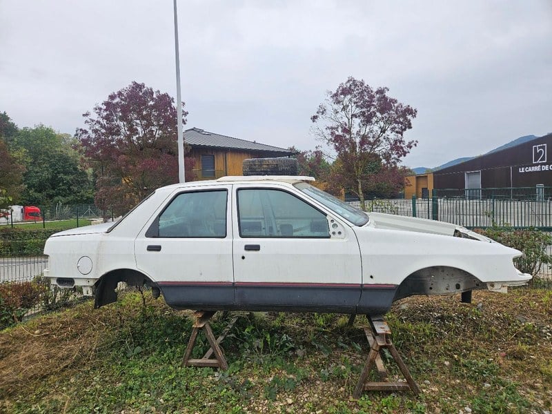FORD Sierra - 1 FORD Sierra - 1