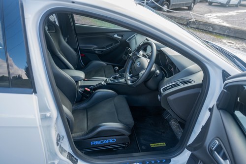 2016 Ford Focus RS with Mountune Modifications Mk3 For Sale (picture 97 of 236)