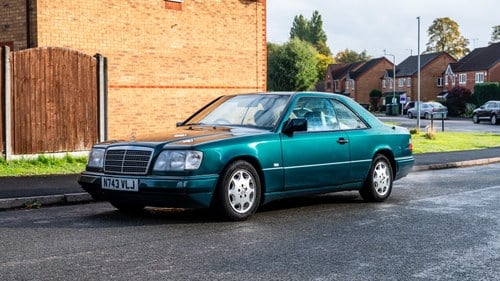 1996 Mercedes-Benz E220 C124 For Sale (picture 3 of 200)