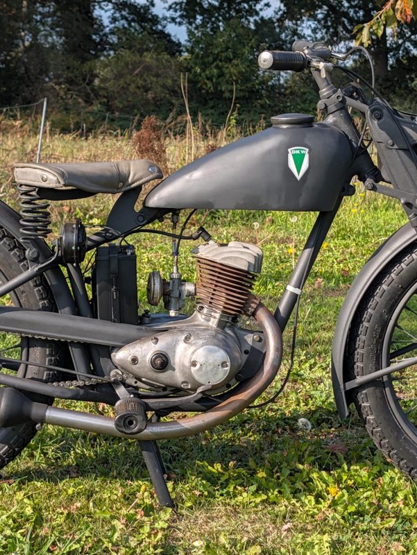 1941 DKW RT 125 - 2 1941 DKW RT 125 - 2
