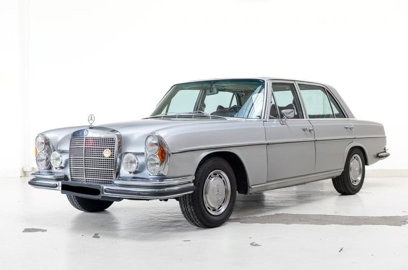 1972 Mercedes 280 - 1 1972 Mercedes 280 - 1