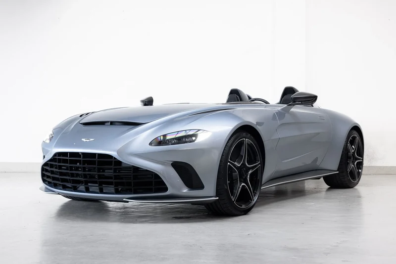 2021 Aston Martin V12 Zagato - 1 2021 Aston Martin V12 Zagato - 1