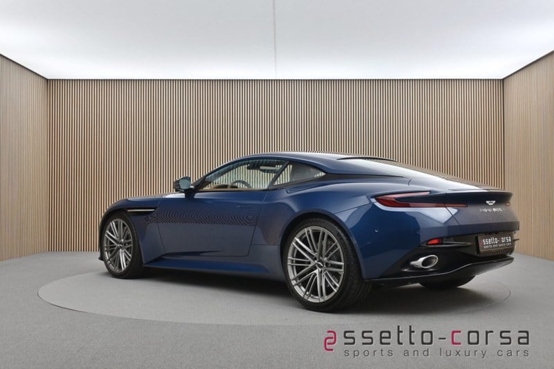 2025 Aston Martin DB12 - 2 2025 Aston Martin DB12 - 2