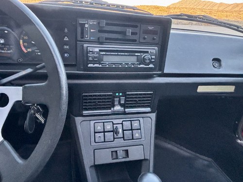 1988 Fiat Bertone X1/9 1500 S Special Edition For Sale (picture 46 of 168)