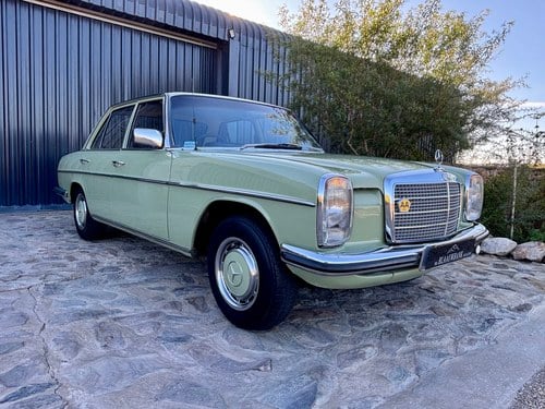 1976 Mercedes-Benz 280E W114 For Sale (picture 2 of 128)