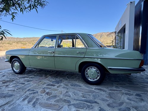 1976 Mercedes-Benz 280E W114 For Sale (picture 15 of 128)