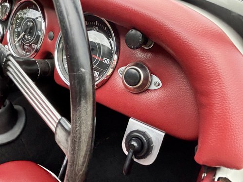 1959 Triumph TR3A Te koop (foto 42 van 161)