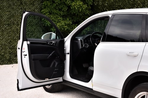 2015 Porsche Cayenne S SUV 3,6L V6 Te koop (foto 14 van 87)