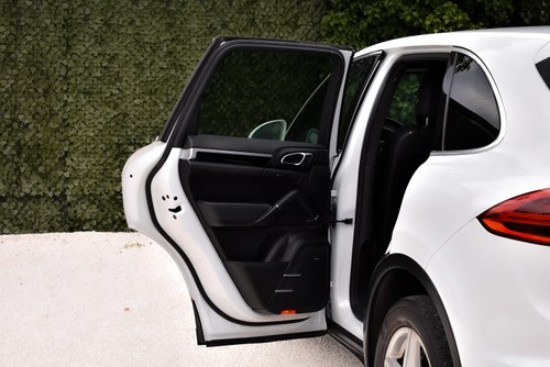 2015 Porsche Cayenne S SUV 3,6L V6 Te koop (foto 36 van 87)