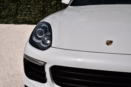 2015 Porsche Cayenne S SUV 3,6L V6 Te koop (foto 66 van 87)