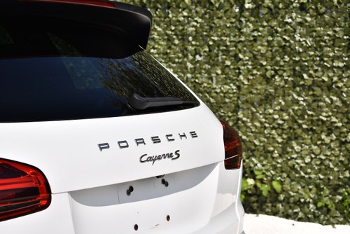 2015 Porsche Cayenne S SUV 3,6L V6 Te koop (foto 76 van 87)