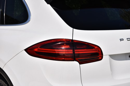 2015 Porsche Cayenne S SUV 3,6L V6 Te koop (foto 77 van 87)