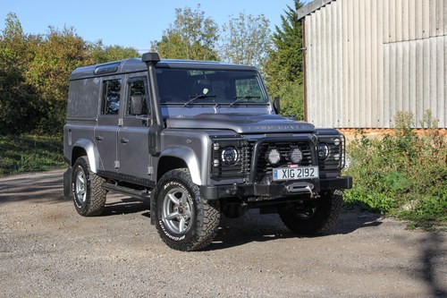 2011 Land Rover Defender 110 LWB till salu (bild 6 av 180)