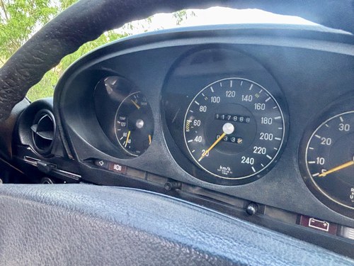 1974 Mercedes-Benz 350SL R107 na sprzedaż (zdjęcie 78 z 241)