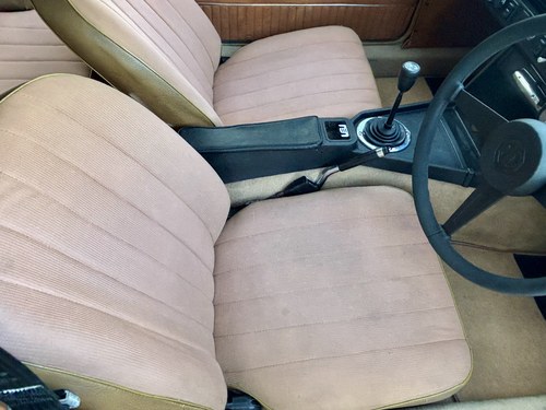 1971 MG B GT na sprzedaż (zdjęcie 39 z 142)