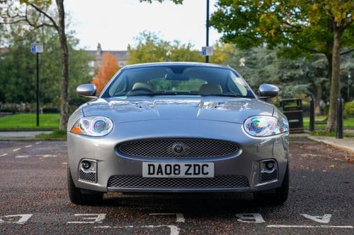 2008 Jaguar XKR 4.2L Coupe X150 à vendre (picture 5 of 158)