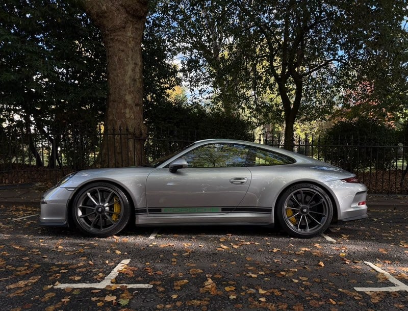 2016 Porsche 911 - 1 2016 Porsche 911 - 1