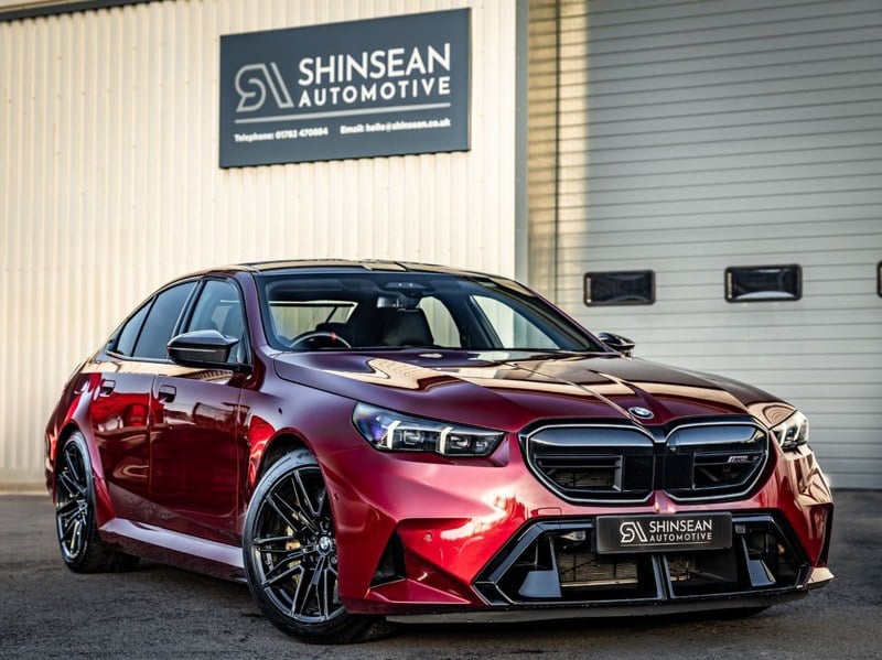 2024 BMW M5 - 2 2024 BMW M5 - 2