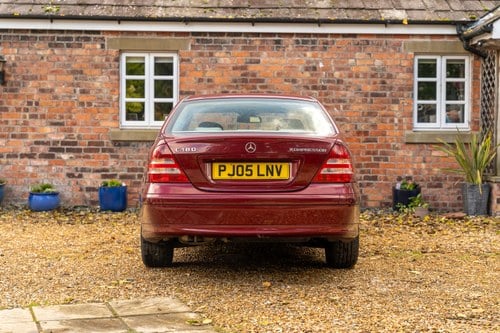 2005 Mercedes-Benz C180 Kompressor Classic SE For Sale (picture 5 of 126)