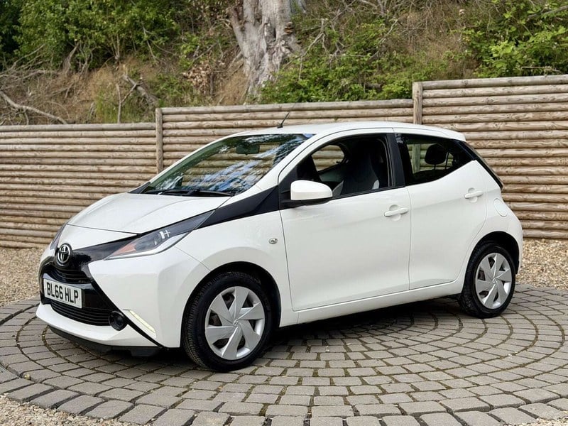 2016 Toyota Aygo X - 1 2016 Toyota Aygo X - 1