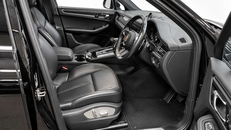 2022 Porsche Macan - 2 2022 Porsche Macan - 2