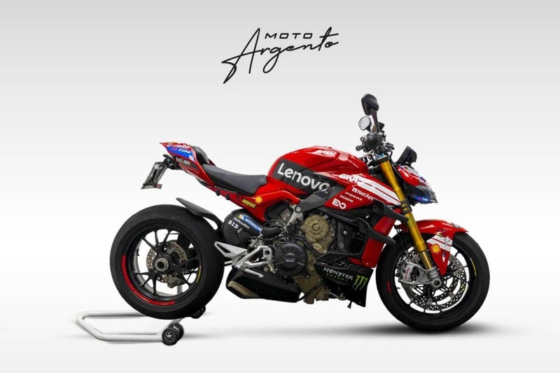 2022 Ducati Streetfighter V4 - 1 2022 Ducati Streetfighter V4 - 1