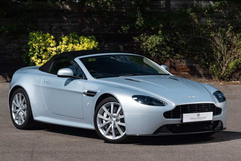 2016 Aston Martin V8 Vantage - 2 2016 Aston Martin V8 Vantage - 2