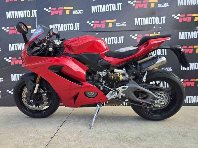 2025 Ducati Panigale V2 - 2 2025 Ducati Panigale V2 - 2