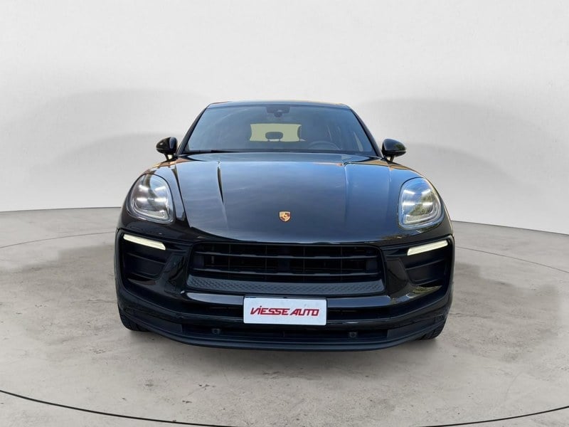 2022 Porsche Macan - 2 2022 Porsche Macan - 2