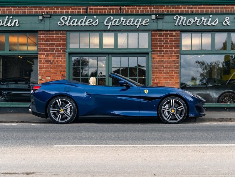 2019 Ferrari Portofino - 1 2019 Ferrari Portofino - 1