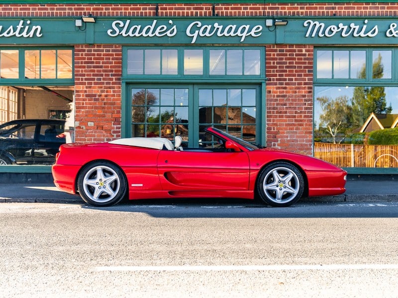 1996 Ferrari F355 - 1 1996 Ferrari F355 - 1