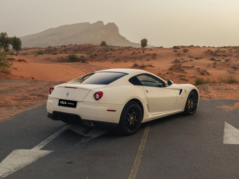 2010 Ferrari 599 - 2 2010 Ferrari 599 - 2