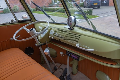 1960 VW Type 2 Split-Screen Camper LHD à vendre (picture 4 of 314)