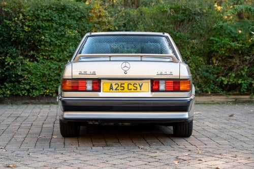 1989 Mercedes-Benz 190 E 2.5-16 For Sale (picture 6 of 186)